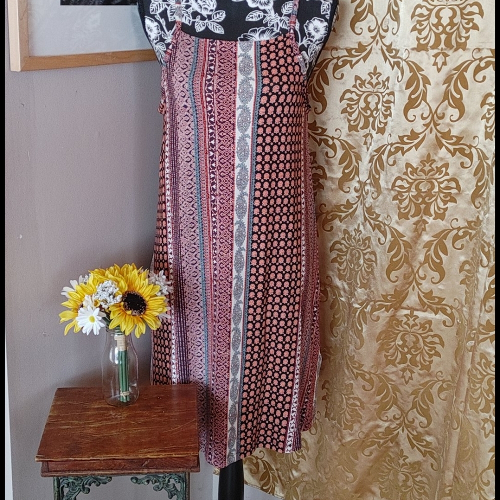 NWT  Mixed pattern spring summer dress medium - Picture 2 of 12